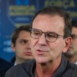 Eduardo Paes reconhece derrota, critica a não realização do segundo turno e promete fiscalizar governo de Douglas Ruas