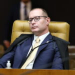 Cristiano Zanin prorroga votação em duas horas em todo o Brasil; eleitores vão poder ir às urnas até às 19h