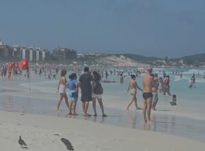 Cabo Frio: Praia do Forte tem mar calmo e tempo firme antes o feriado