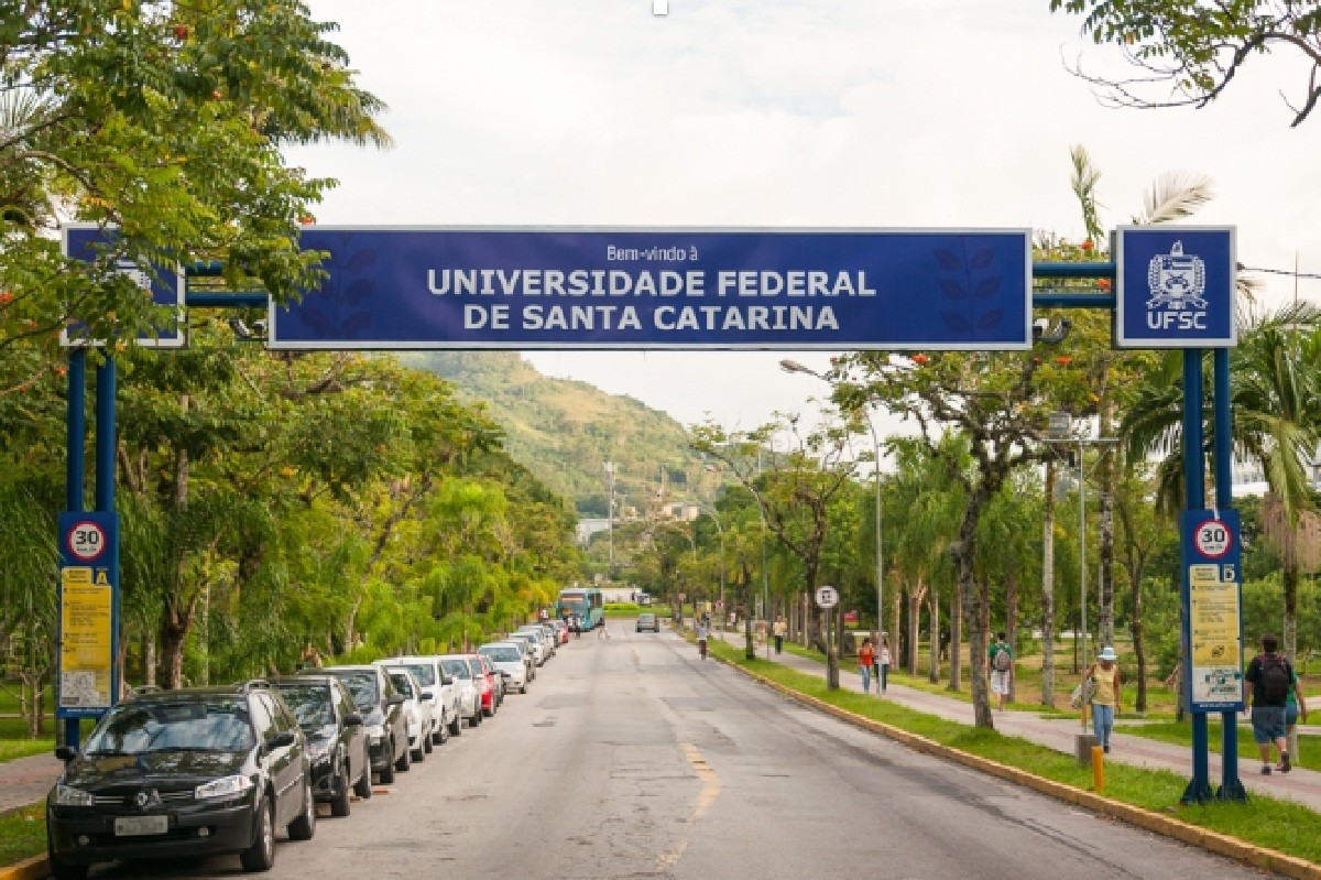 UFSC abre mais de 5 mil vagas para retornos e transferências entre instituições; veja regras UFSC abre mais de 5 mil vagas para retornos e transferências entre instituições; veja regras